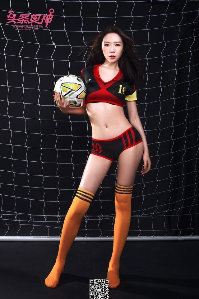 头条女神 – 2018.06.09 惹火女郎 梦心玥[30P265M]