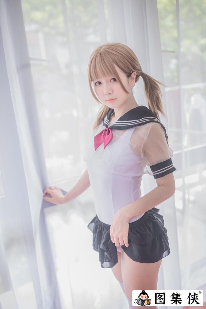 超吸睛!白金saki校园水手服勾引起学生时期的美好时光-4 超吸睛!白金saki校园水手服勾引起学生时期的美好时光