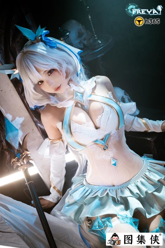 宅男沦陷!蠢沫沫的创可贴cos,从地铁任务到健身环到底有多绝?-6 宅男沦陷!蠢沫沫的创可贴cos,从地铁任务到健身环到底有多绝?