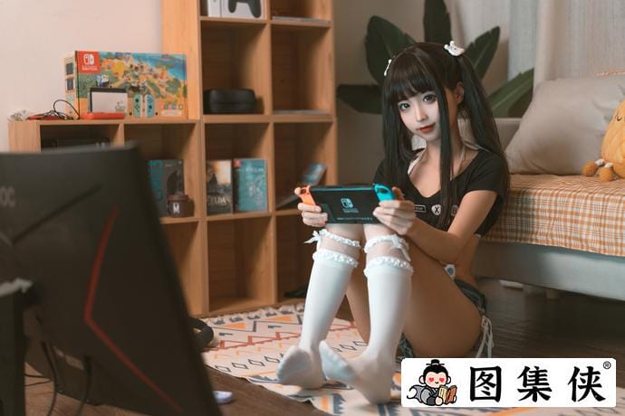 宅男沦陷!蠢沫沫的创可贴cos,从地铁任务到健身环到底有多绝?-1 宅男沦陷!蠢沫沫的创可贴cos,从地铁任务到健身环到底有多绝?