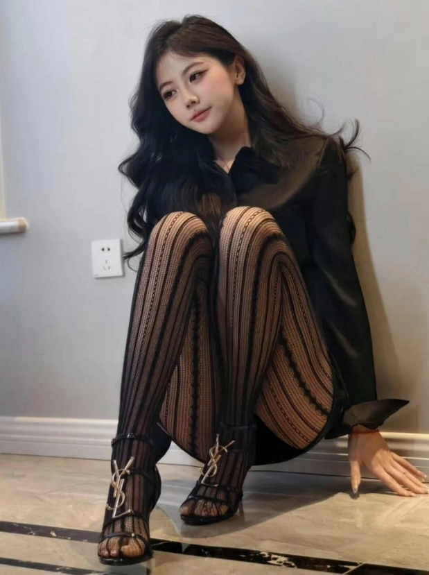 刘二萌 – 微密圈写真&视频合集【持续更新中】-1 刘二萌 – 微密圈写真&视频合集【持续更新中】-1