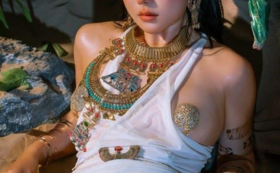 七月喵子 – NO.47 伊庇斯·拉 [18P-299MB]